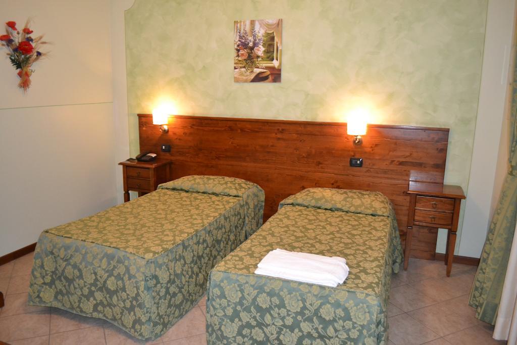 Albergo La Piana Ghedi Екстер'єр фото