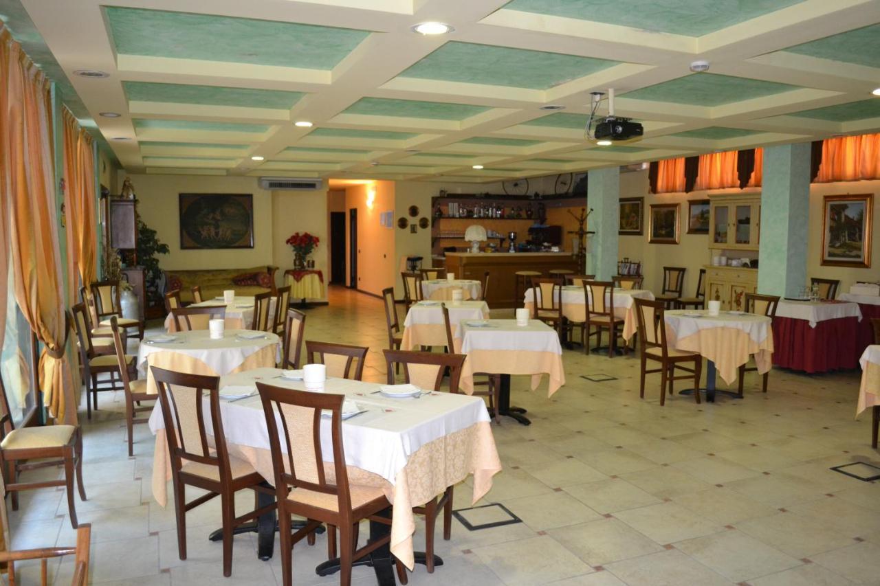 Albergo La Piana Ghedi Екстер'єр фото